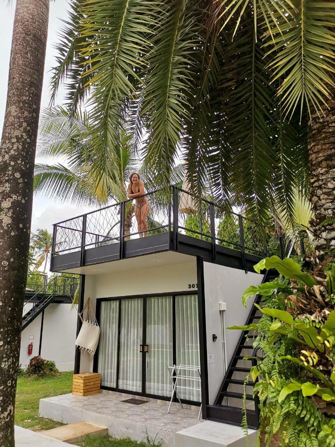 查龙 Coconut Wells Phuket酒店 外观 照片